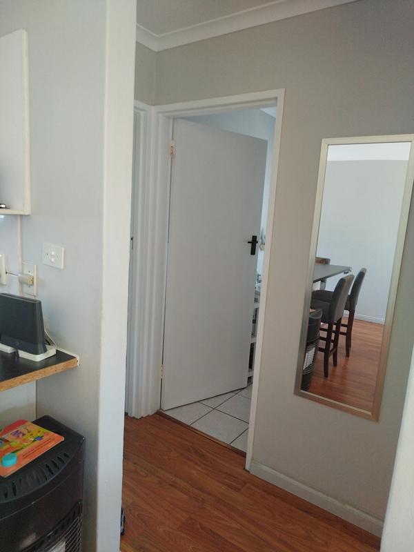 2 Bedroom Property for Sale in Vredekloof East Western Cape